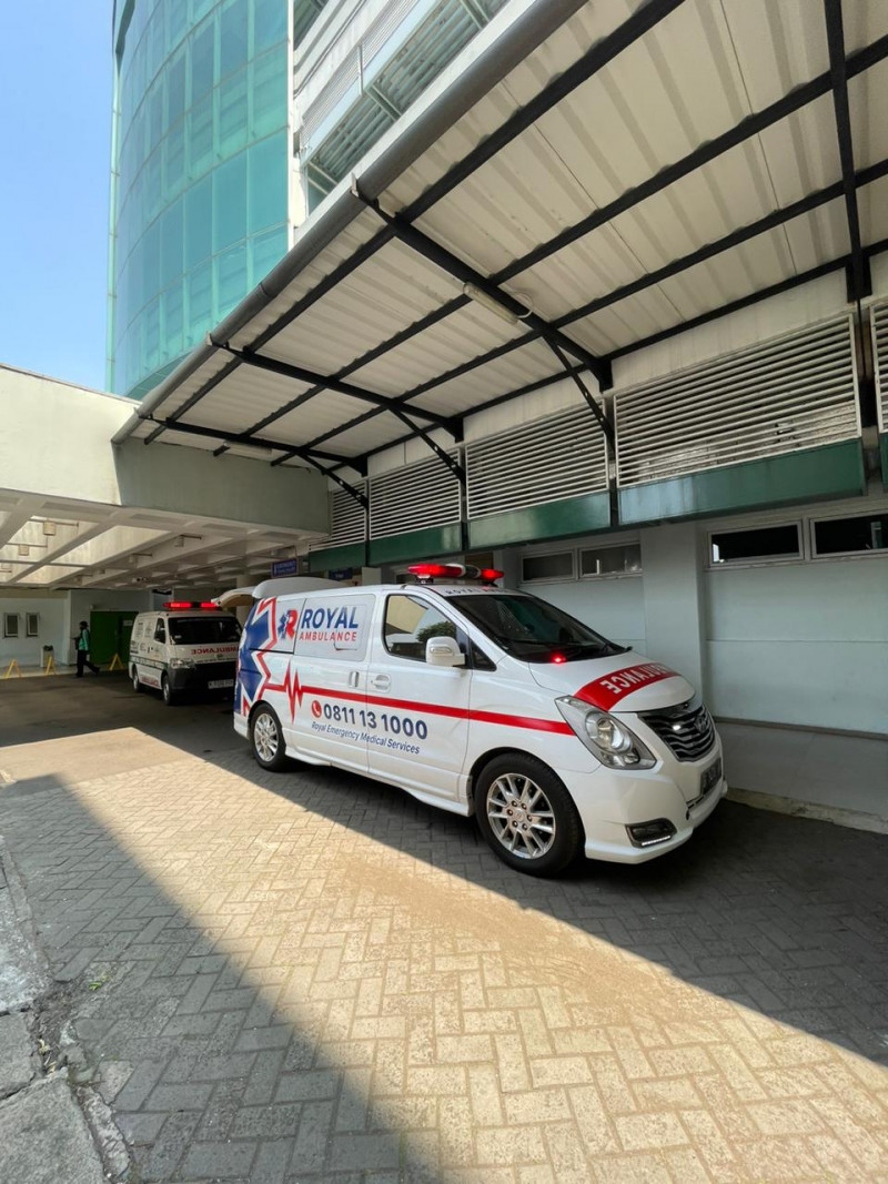 Ambulance Medical dan Non Medical VIP