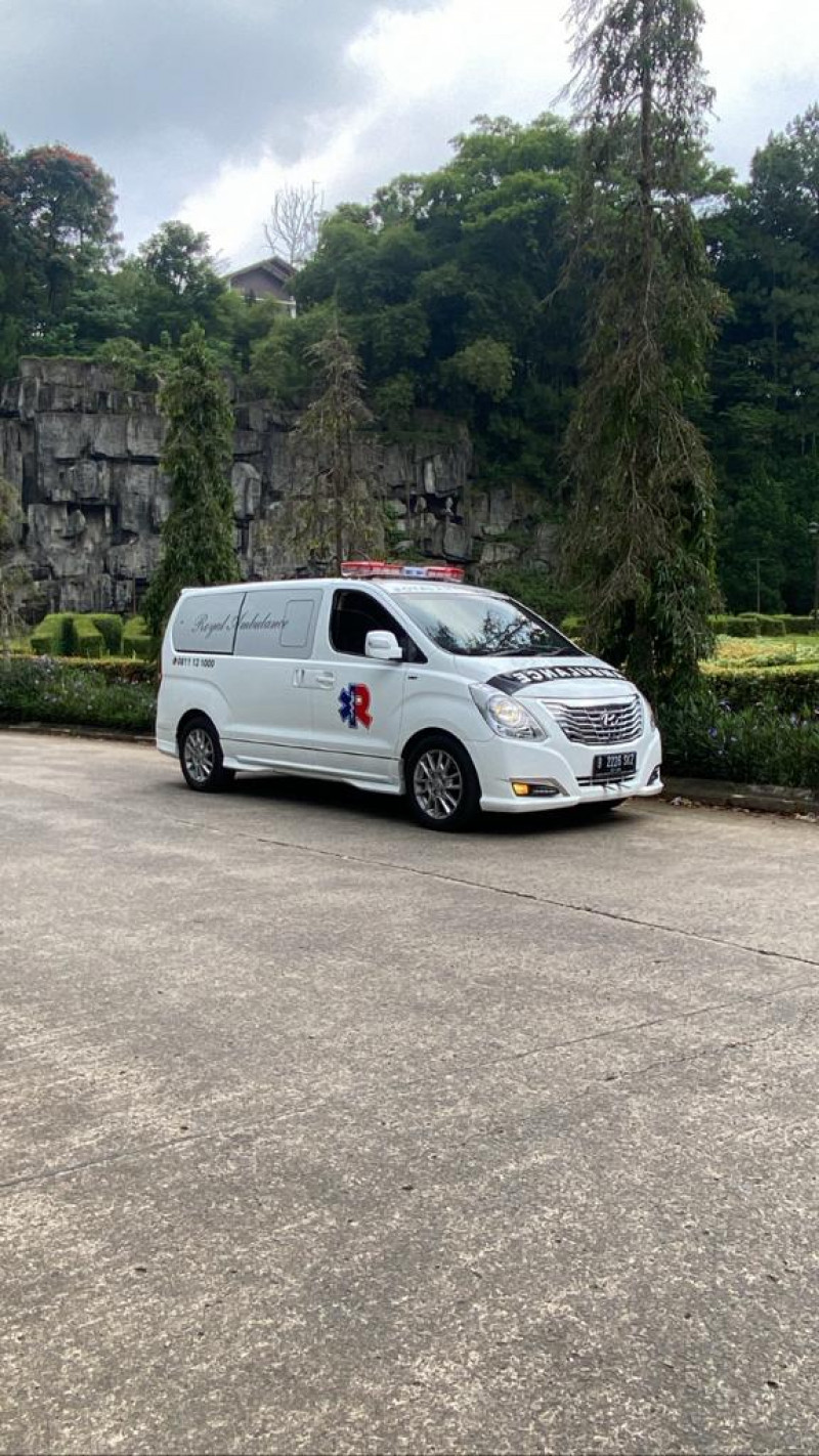 Ambulance Medical dan Non Medical VIP