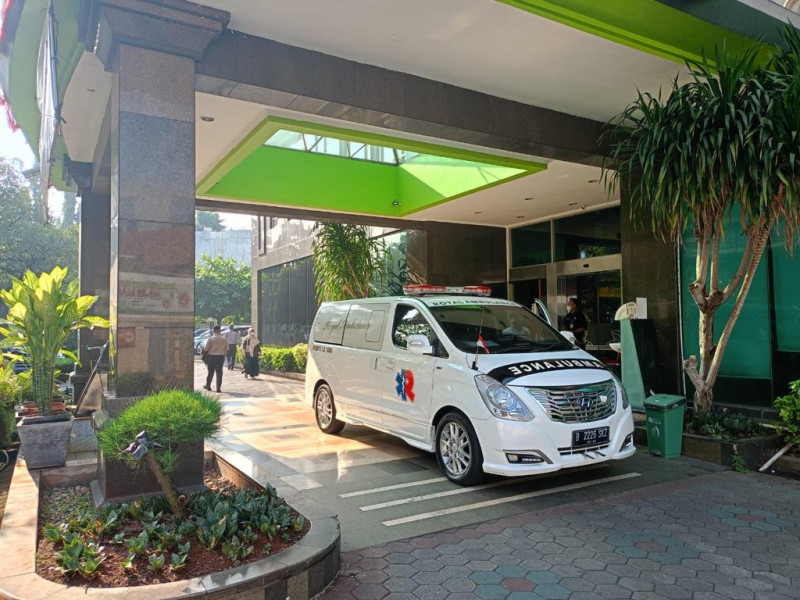 Ambulance Medical dan Non Medical VIP