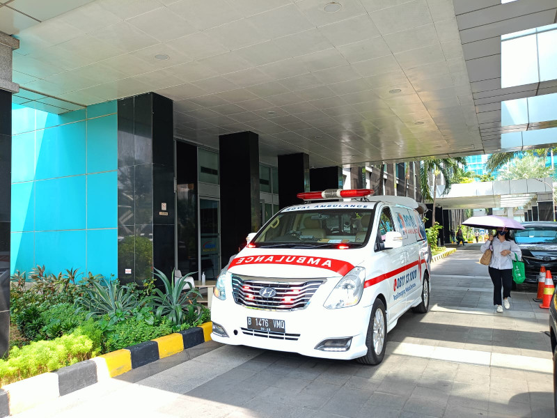 Ambulance Medical dan Non Medical VIP