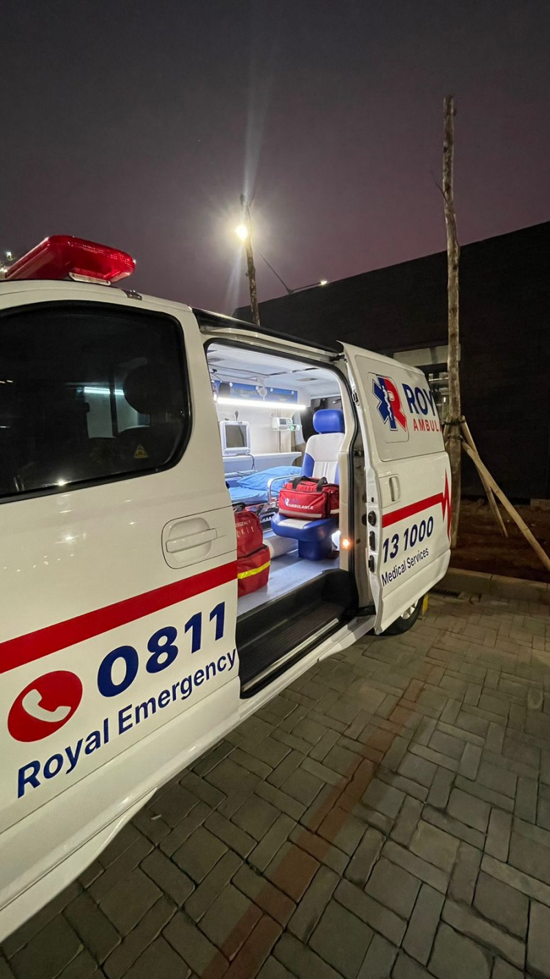 Ambulance Medical dan Non Medical VIP