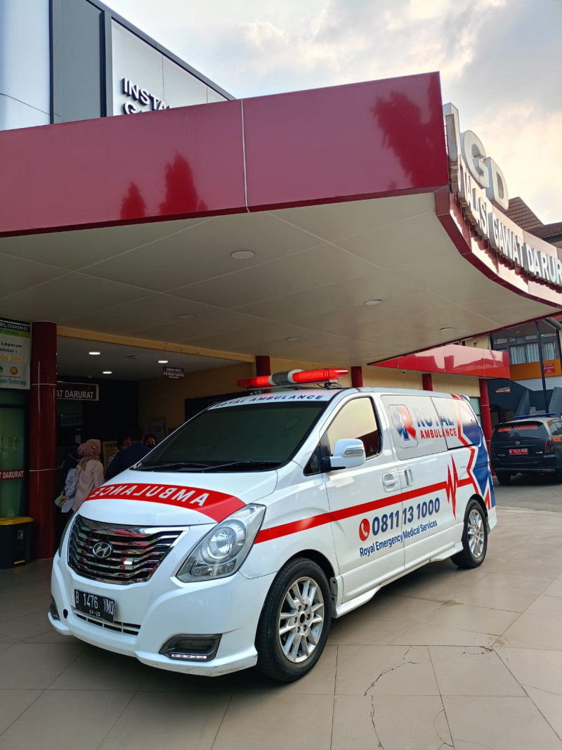 Ambulance Medical dan Non Medical VIP