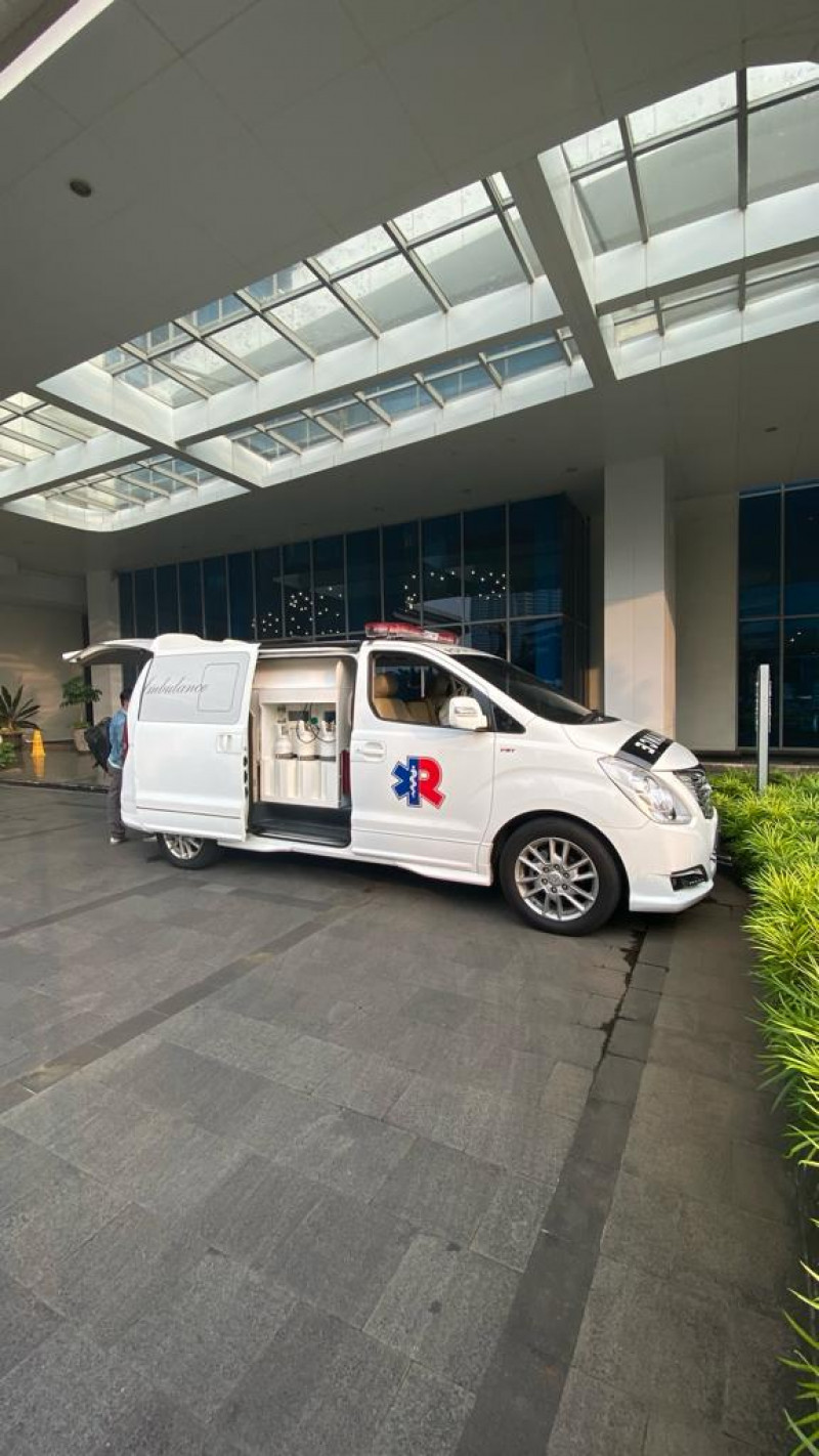 Ambulance Medical dan Non Medical VIP