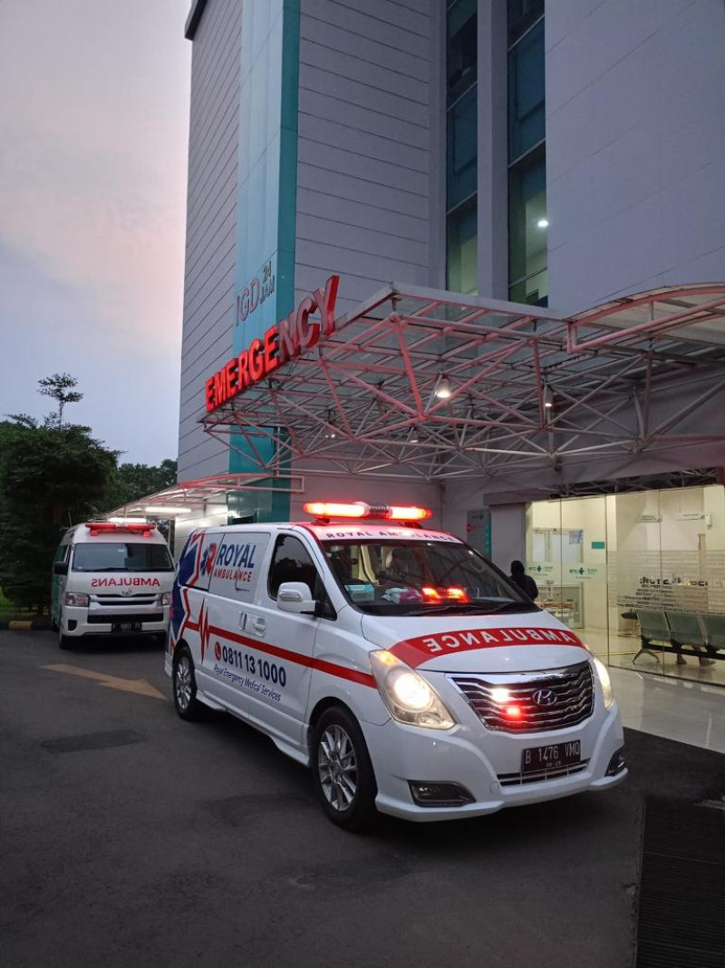 Ambulance Medical dan Non Medical VIP