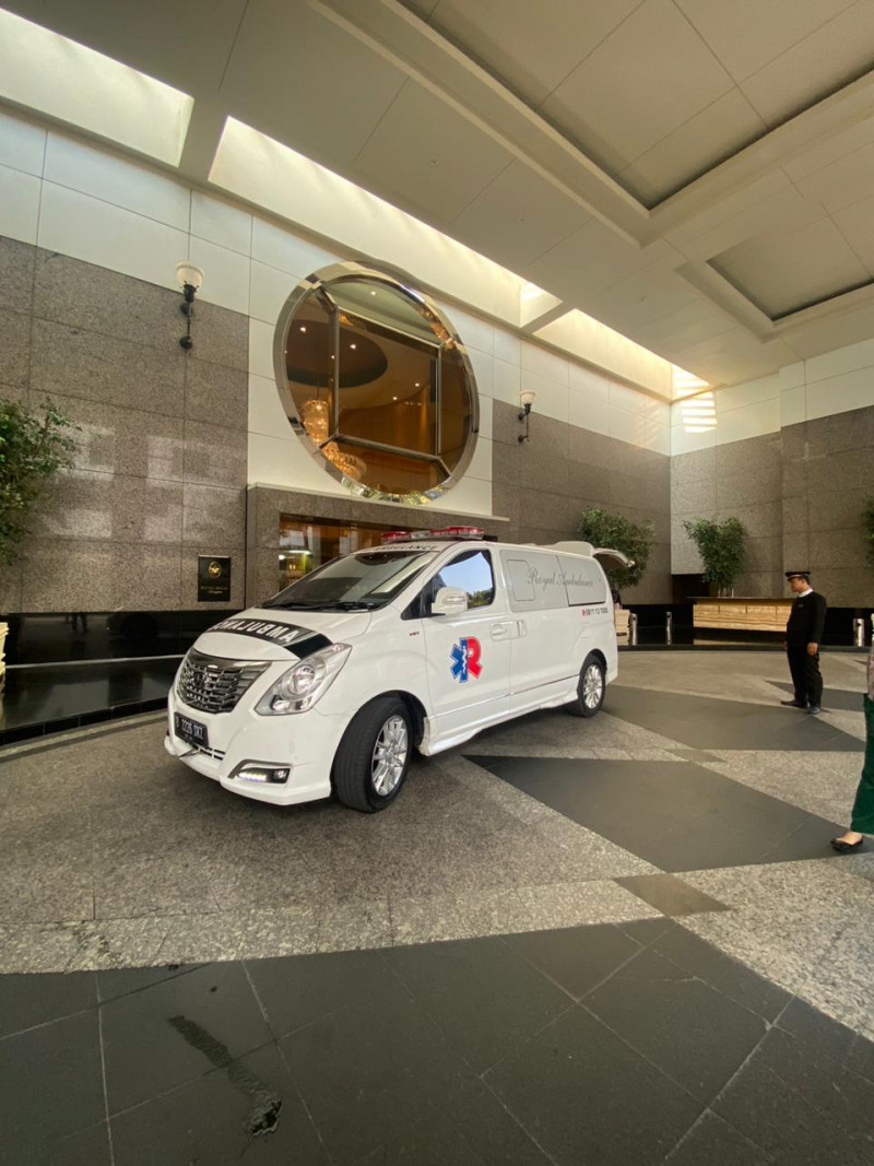 Ambulance Medical dan Non Medical VIP