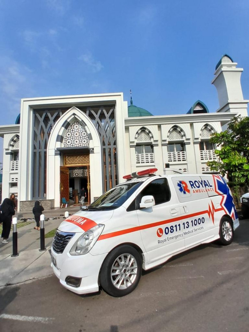 Ambulance Medical dan Non Medical VIP